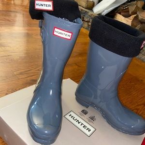 Hunter rain boots short gloss graphite color
